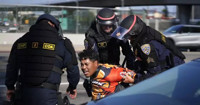洛杉磯警方指當地星期二晚逾20人被扣查 主要涉違反宵禁令