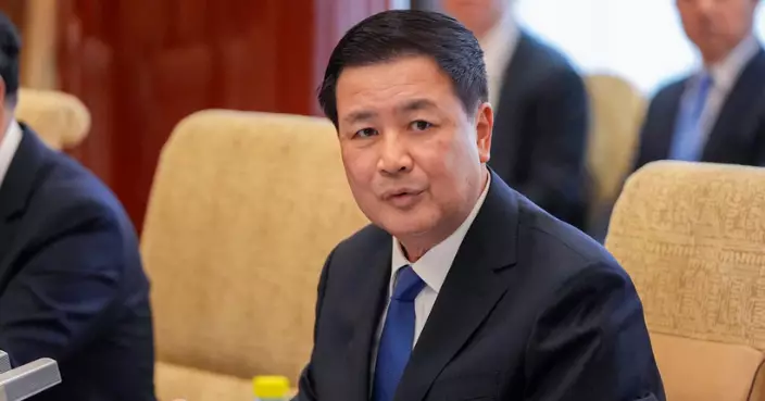 晤見美國駐華大使龐德偉 王小洪冀美方與中方相向而行