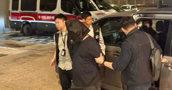 二手手袋店迷暈劫案內地男匪泰國遣返被捕 警起回大部份失物