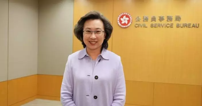 楊何蓓茵恭賀「行政長官表揚榜」兩支得獎團隊