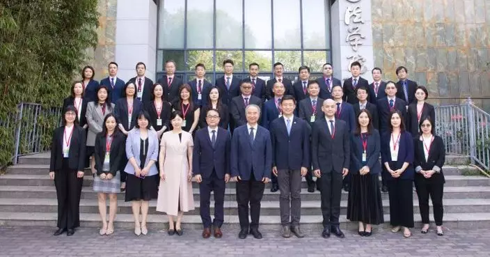 楊何蓓茵:30多名高級公務員到北大研習 了解國家憲法體制及國際格局演變等