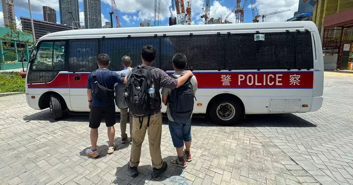 警方聯同入境處東九龍打擊黑工 共拘捕19名男女