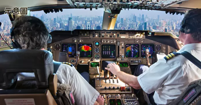 特別要求呢一點！星巴克轉戰航空界 出價282萬聘請機長