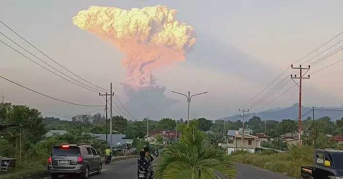 印尼火山再噴發！火山灰雲「直衝11km高空」數十往返峇里島航班受影響