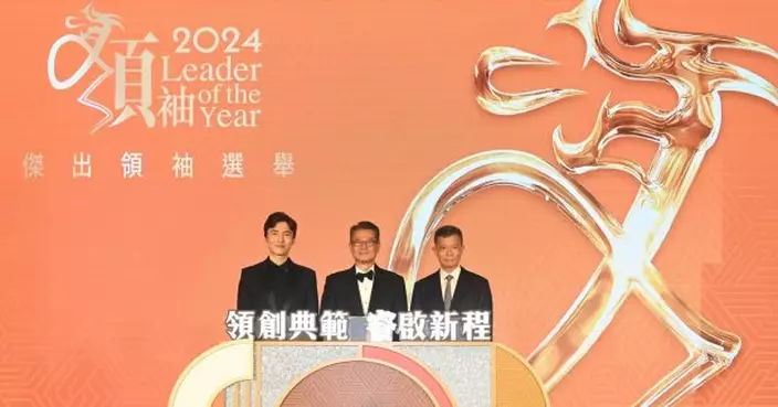 陳茂波稱機遇激發拼勁努力向前 單純「放負」缺乏創意裹足不前