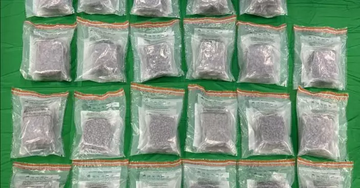 海關昨在機場拘捕兩名曼谷抵港男子　共檢獲約35公斤懷疑大麻花