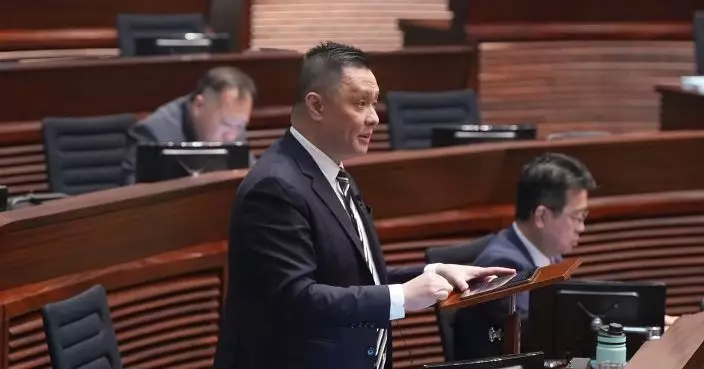 鄧飛：加強監管國際學校並無不可 如停辦需指定時間內通知當局