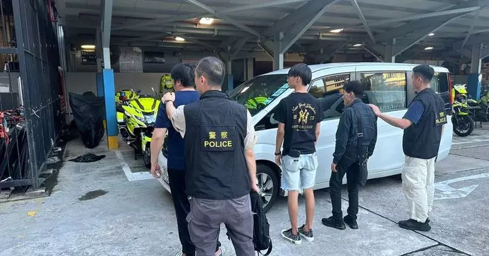 警方上水唐樓單位搗破非法賭檔 拘4名男子包括一名負責人