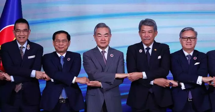 王毅:東亞合作面臨單邊主義和保護主義衝擊 要堅決反對築牆設壘