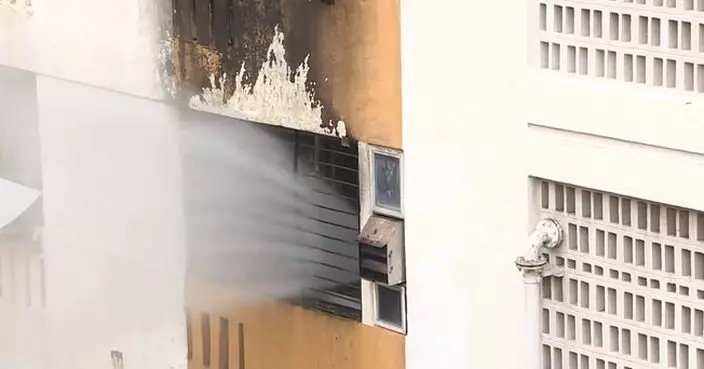 荔景邨單位起火傳爆炸聲 消防：一名78歲獨居老人死亡