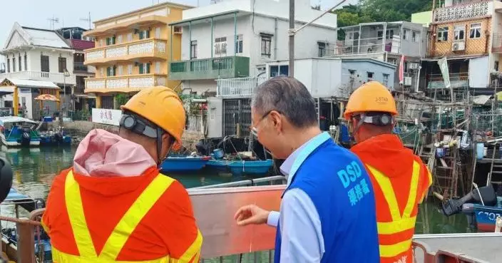 風暴韋帕｜消防到鯉魚門派防災傳單　渠務署協助安裝擋水板