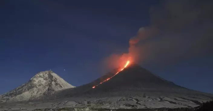 俄羅斯外海8.8強震後大爆發！北半球最大活火山噴發 熔岩狂流畫面曝光