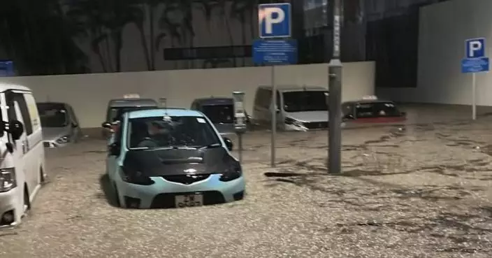 暴雨下民政團隊支援市民應對暴雨下突發情況