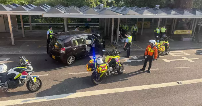 城隧往荃灣出口兩車相撞 「P牌」私家車撞巴士站6人傷