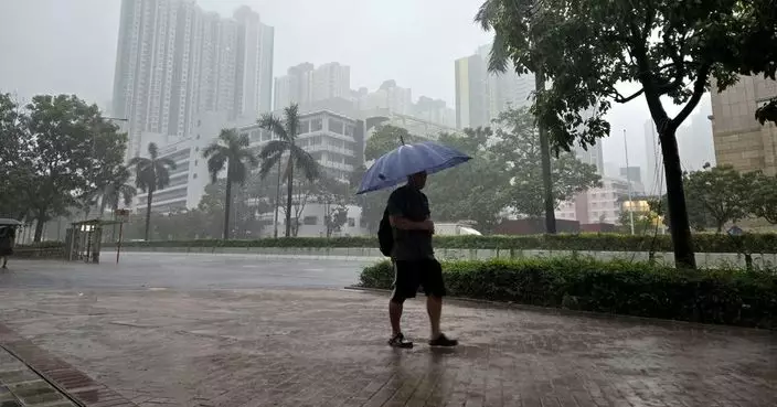 天氣 | 天文台： 黑雨警告信號會至少維持至上午11時