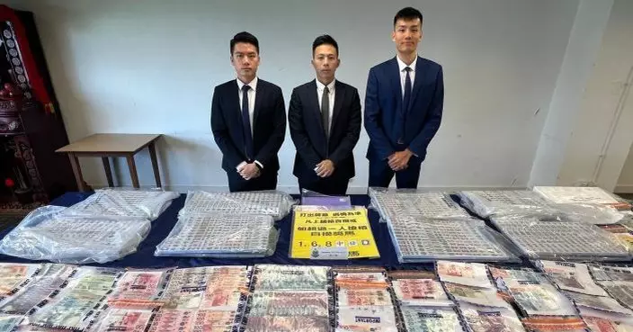 警方連日掃蕩17個非法賭檔   共拘208人