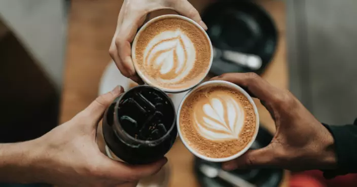 印度環保奇招！塑膠當錢使 拾荒者帶1公斤廢膠換餐 食飽一日
