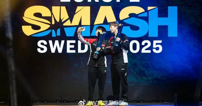 世界乒乓球職業大聯盟歐洲大滿貫瑞典站孫穎莎與王曼昱奪女雙冠軍