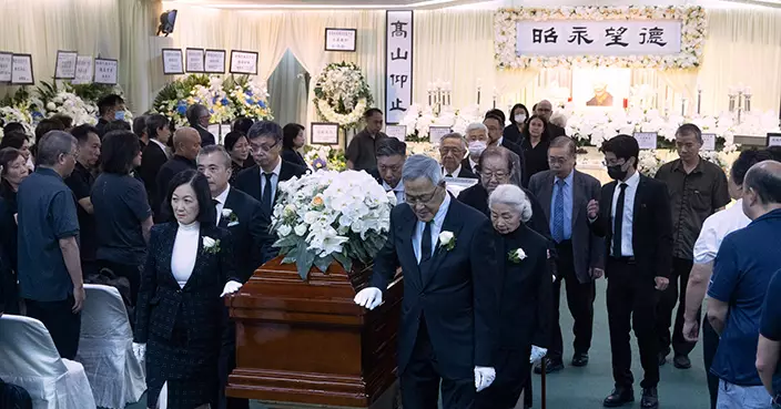 樹仁大學創校校監胡鴻烈今早出殯 葉劉淑儀、梁愛詩、黃仁龍及金耀基等人扶靈