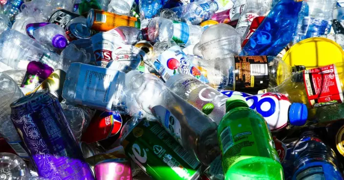 印度設「垃圾餐廳」民眾可用塑膠廢品免費換餐 街道變乾淨貧民得溫飽