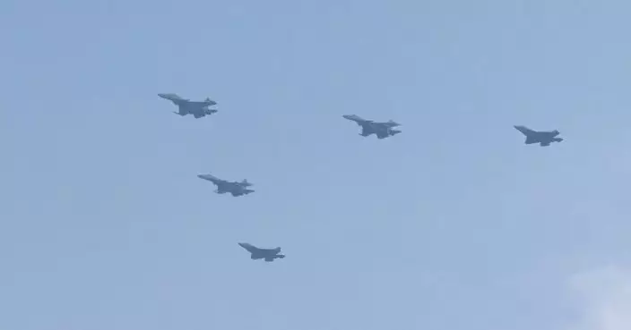 抗戰勝利80周年｜空中梯隊劃破長空　國產殲-35隱形戰機矚目登場