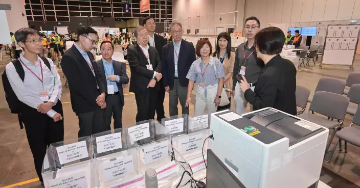 選舉委員會界別分組補選9.7舉行 選管會主席陸啟康等巡視投票點票設施