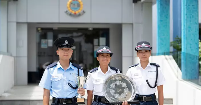 單板滑雪前港隊運動員投身警隊   內地升學港青圓警察夢