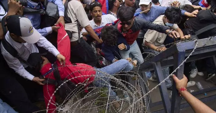 尼泊爾爆發反政府示威19死 內政部長因道德理由辭職