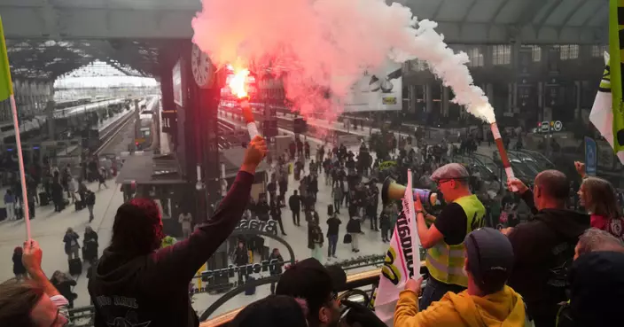 法國多地爆「封鎖一切」示威 警方拘捕逾200人