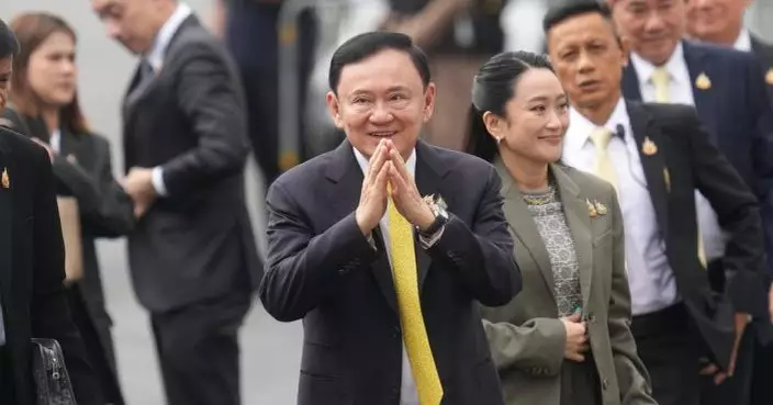 泰國前總理他信轉往監獄醫院繼續服刑　女兒佩通坦前往探訪