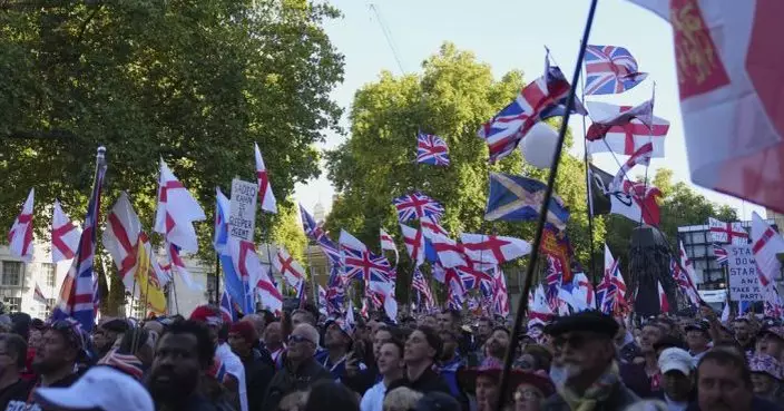 倫敦有極右領袖發起反移民示威與警爆衝突　20多名警員受傷多人被捕