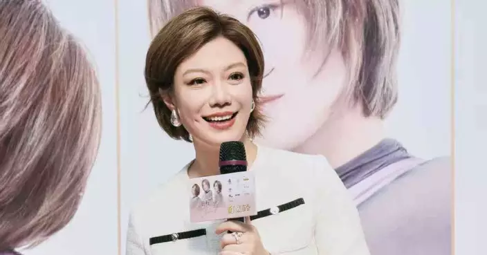 龍婷舉辦大灣區巡迴音樂會 旺角擺街唱歌被圍 登上央視成名