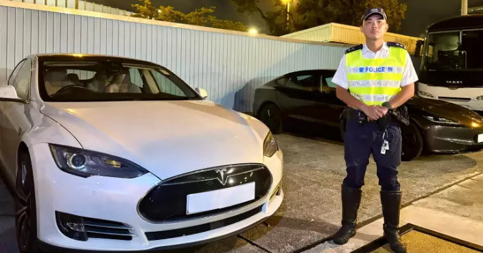警「放蛇」打擊非法載客取酬 拘兩本地司機扣兩私家車