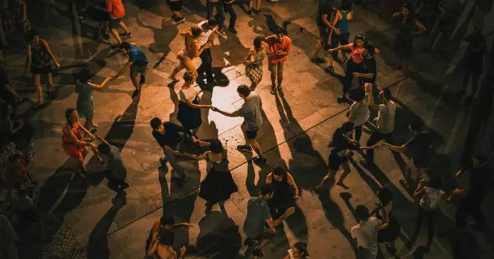 不再是長者專利！歐美Z世代重新愛上廣場舞  兩小時狂燒8000步