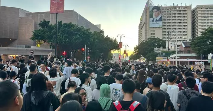 國慶日入境內地訪客逾23萬人次 出境香港居民逾24萬人次