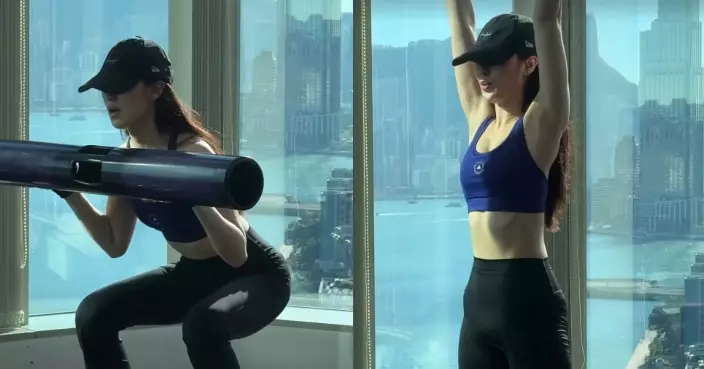 馮盈盈中秋節後「還債」！Fit爆Bra Top大曬腹肌線條