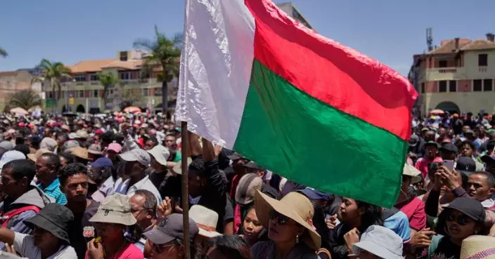 馬達加斯加爆反政府示威 總統稱安全受威脅已離國