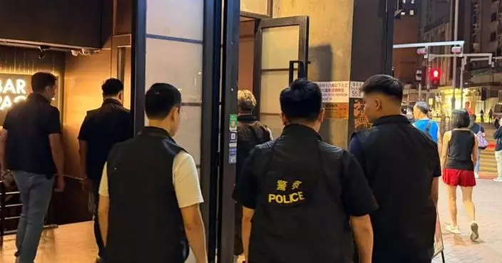 警方突擊搜查旺角16個娛樂場所 拘捕一名51歲通緝犯