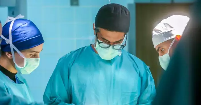 沙特醫療中心完成全球首宗機器人顱內腫瘤切除手術 病人康復時間較傳統手術快近四倍