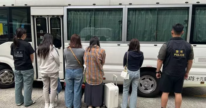 警方聯同入境處大埔上水粉嶺掃黃 拘13名內地女子涉違反逗留條件