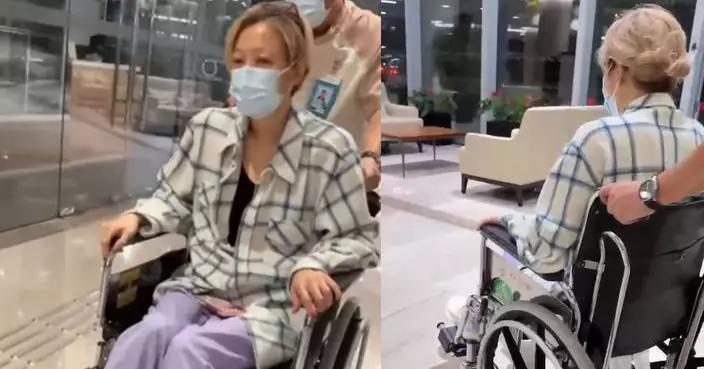 鄭秀文自爆後腰兩處撕裂 劇痛難擋靠坐輪椅代步