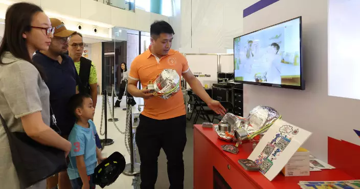 消防處冬防宣傳 教市民遇火警又需留在家中待救時如何應對