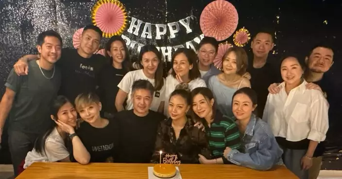 七魔女齊集為前華姐慶生迎接49歲 鍾麗淇感恩好姊妹相伴在旁被愛包圍