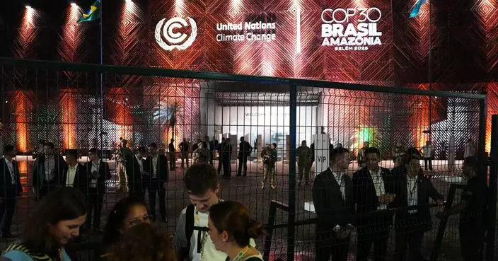 原住民示威者企圖闖入氣候大會場地 與保安員衝突