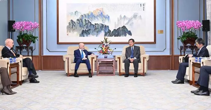 何立峰稱中美應相向而行管控分歧 推動經貿關係穩定發展