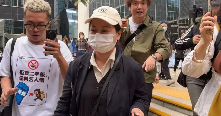 何伯何太涉互毆案 何太出庭稱頭暈 官押後明年1.13再訊 兩人須同時出庭