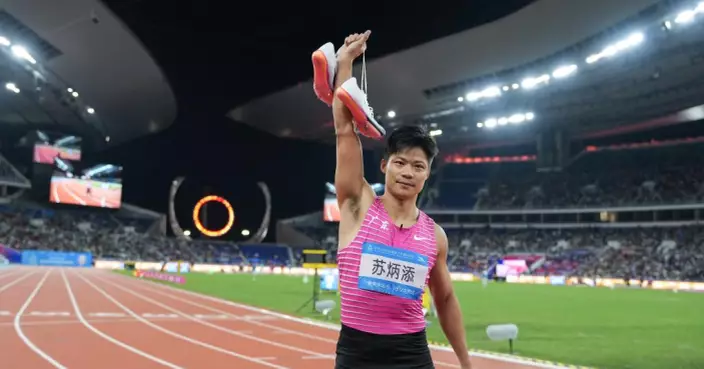 全運會｜蘇炳添領廣東隊接力賽以第4完成　繞場向觀眾揮手告別