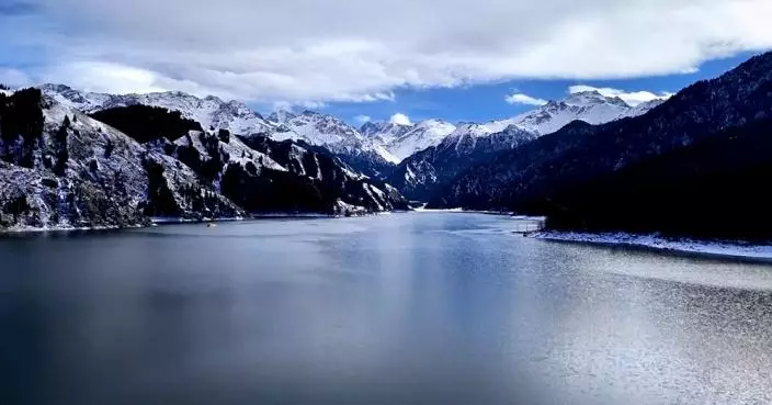 北方三地接連現奇景 霧凇、雪峰、光柱齊上線 天池到漠河一夜變雪國