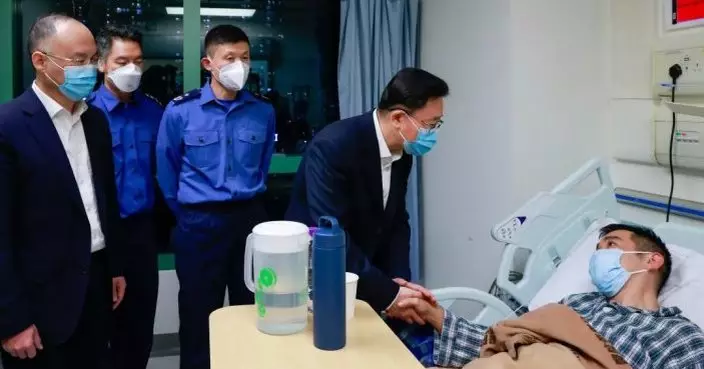 同心救災｜周霽和農融到博愛醫院 探望慰問受傷消防員