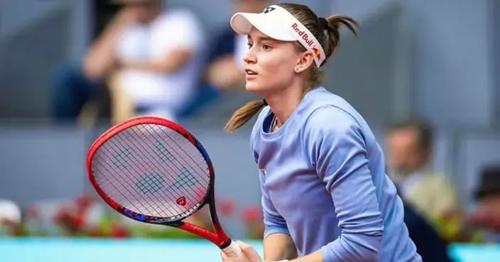 WTA年終賽　賴芭堅娜反勝施維雅迪克晉級4強